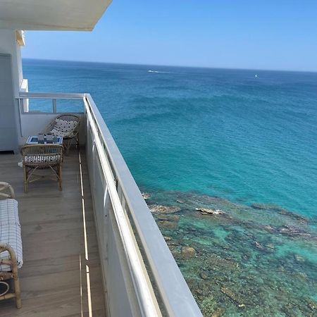 Maravilloso Apartamento En Primera Linea De Playa. Torreguadiaro Dış mekan fotoğraf