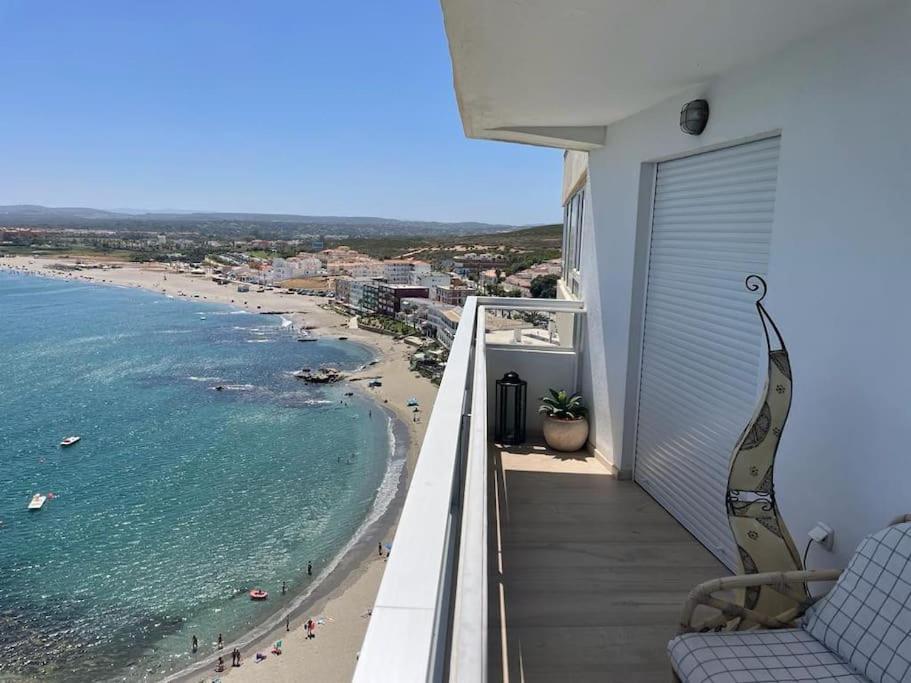 Maravilloso Apartamento En Primera Linea De Playa. Torreguadiaro Dış mekan fotoğraf